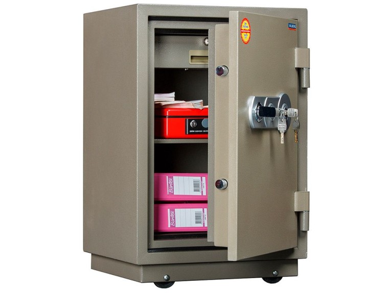 Огнестойкий сейф Valberg FRS-73.T-KL купить в Москве