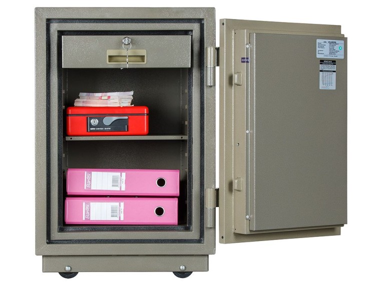 Огнестойкий сейф Valberg FRS-73.T-KL купить в Москве