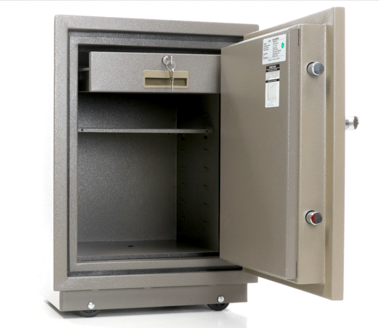 Огнестойкий сейф Valberg FRS-66T CL купить в Москве