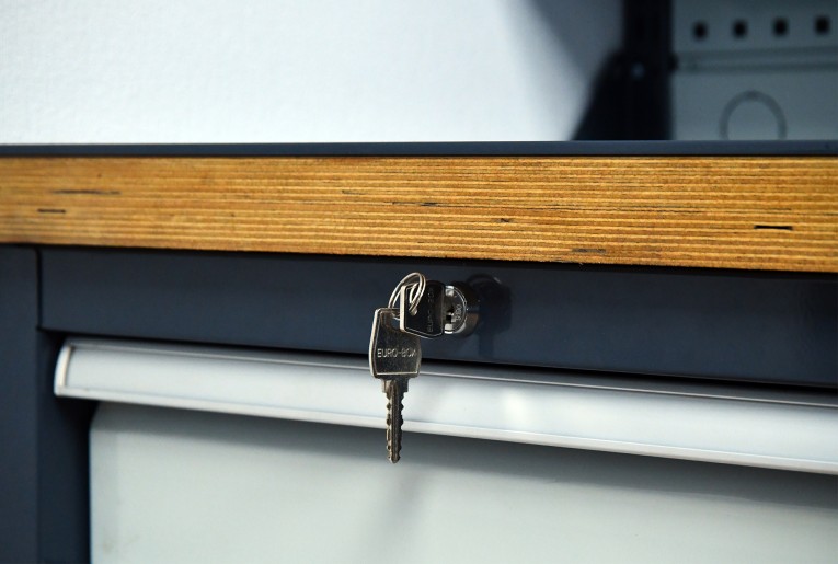 Верстак FBK 205.37.4 купить в Москве