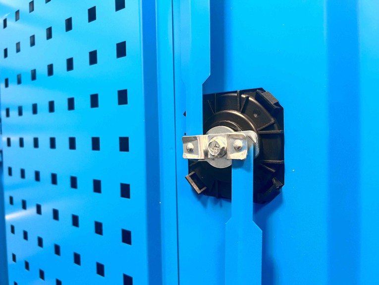 Шкаф инструментальный TNC 100.B2.S2 купить в Москве Шкаф инструментальный TNC 100.B2.S2 купить в Москве