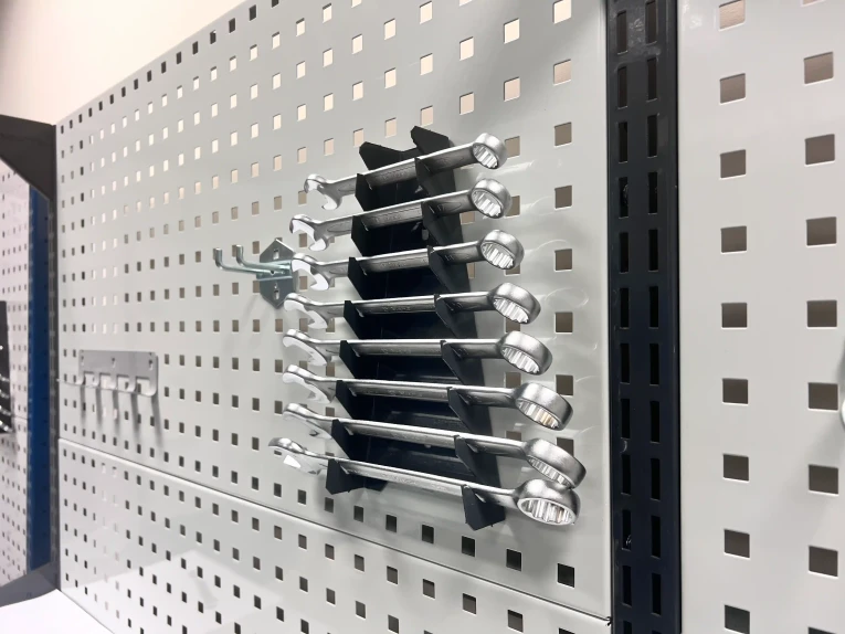 Верстак CTR 2232.S4L4M4.4-2 купить в Москве Верстак CTR 2232.S4L4M4.4-2 купить в Москве