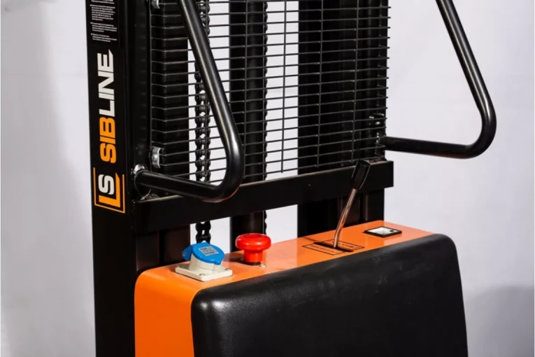 Штабелер с электроподъемом 1 т - 3 м Вилы: 1100 , Гелевая АКБ, SPN1030 SIBLINE купить в Москве Штабелер с электроподъемом 1 т - 3 м Вилы: 1100 , Гелевая АКБ, SPN1030 SIBLINE купить в Москве