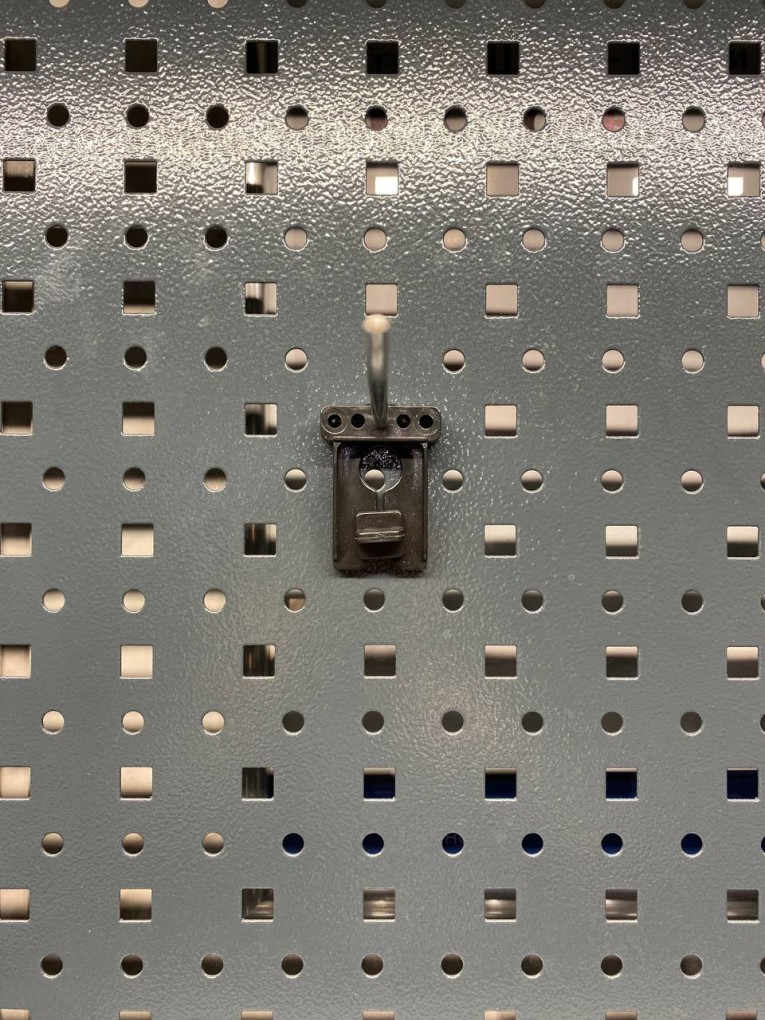 Крючок 100 мм купить в Москве Крючок 100 мм купить в Москве