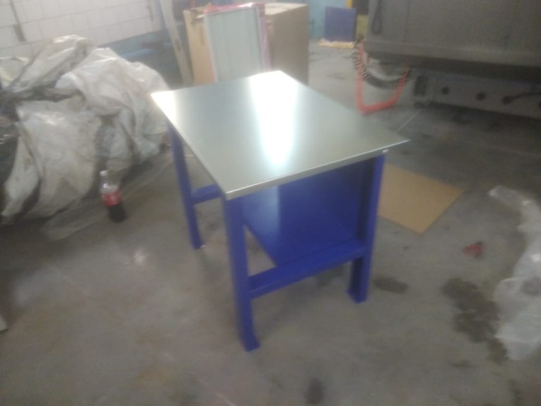 Верстак-стол бестумбовый ВП-1 купить в Москве