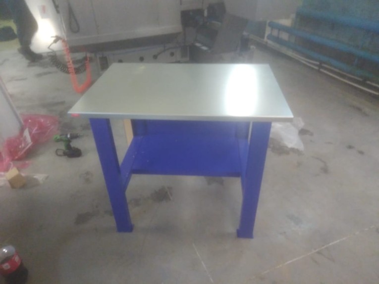 Верстак-стол бестумбовый ВП-1 купить в Москве