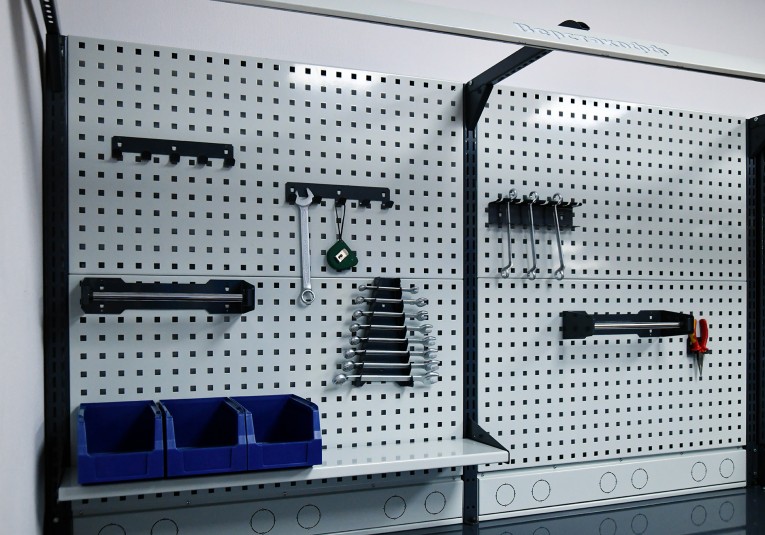 Верстак FBK 1551.16.3-2 купить в Москве Верстак FBK 1551.16.3-2 купить в Москве