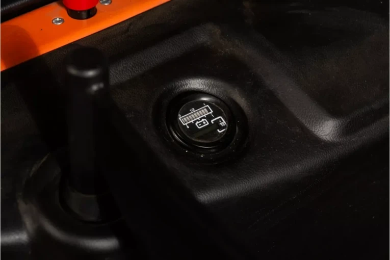 Штабелер электрический самоходный 1,5 т - 3,6 м Вилы: 1150 , АКБ Свинцово - кислотная, CL1536W SIBLINE купить в Москве